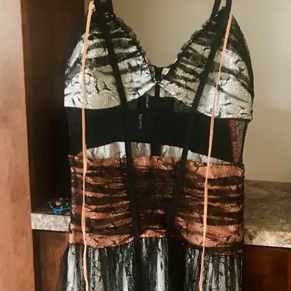 Sexy Dress - Picture 1 of 6